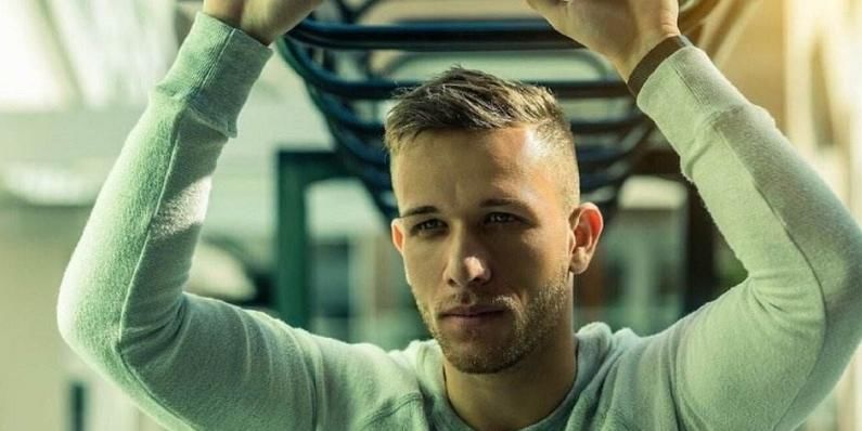 表了利物浦 表了利物浦